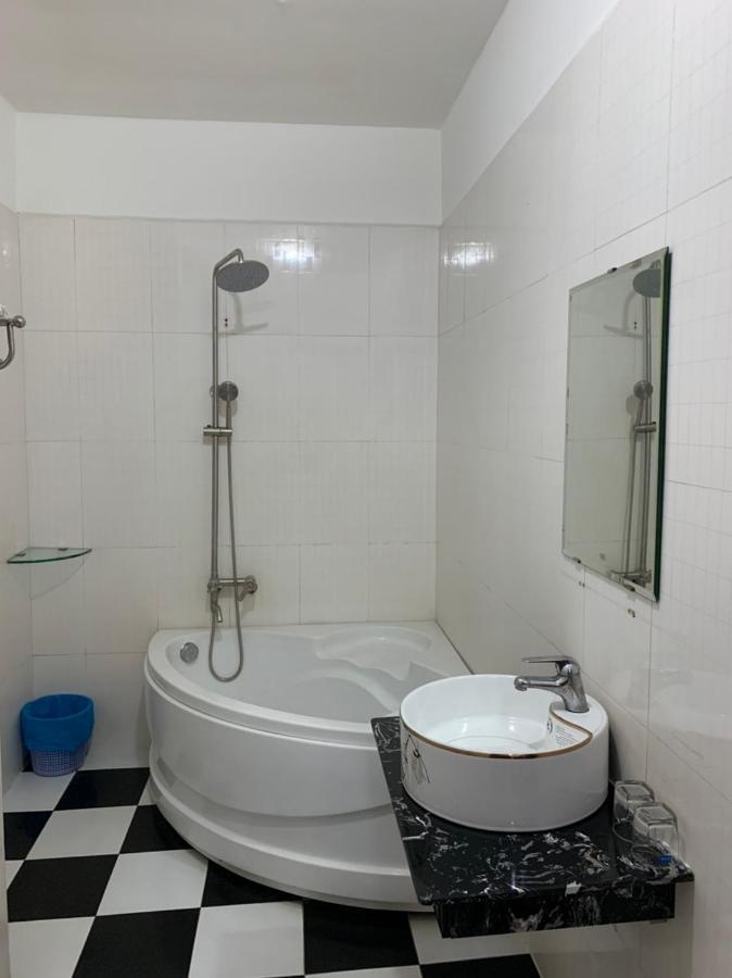 Ha Long Hotel Thu Duc Hcmc Ho Chi Minh Zewnętrze zdjęcie